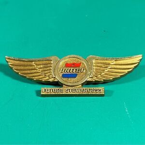 Vintage‎ United Airlines Future Stewardess airplane aviation  airwing pin
